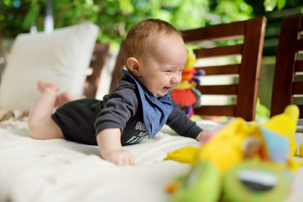 tummy time and vision